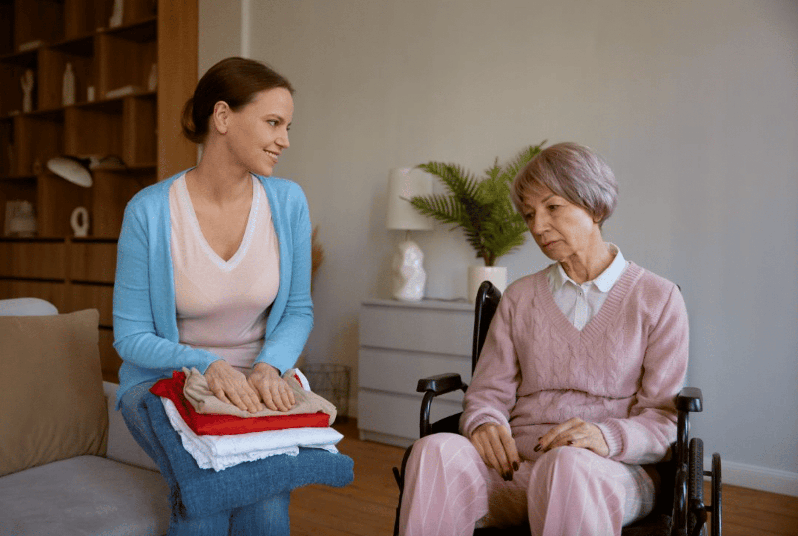 J&M Hope caregiver visiting a senior in her own home on the Treasure Coast